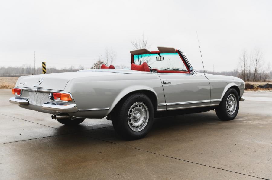  Mercedes-Benz 280 SL (W113) 1969 года  (EU) (фото 2 из 141)